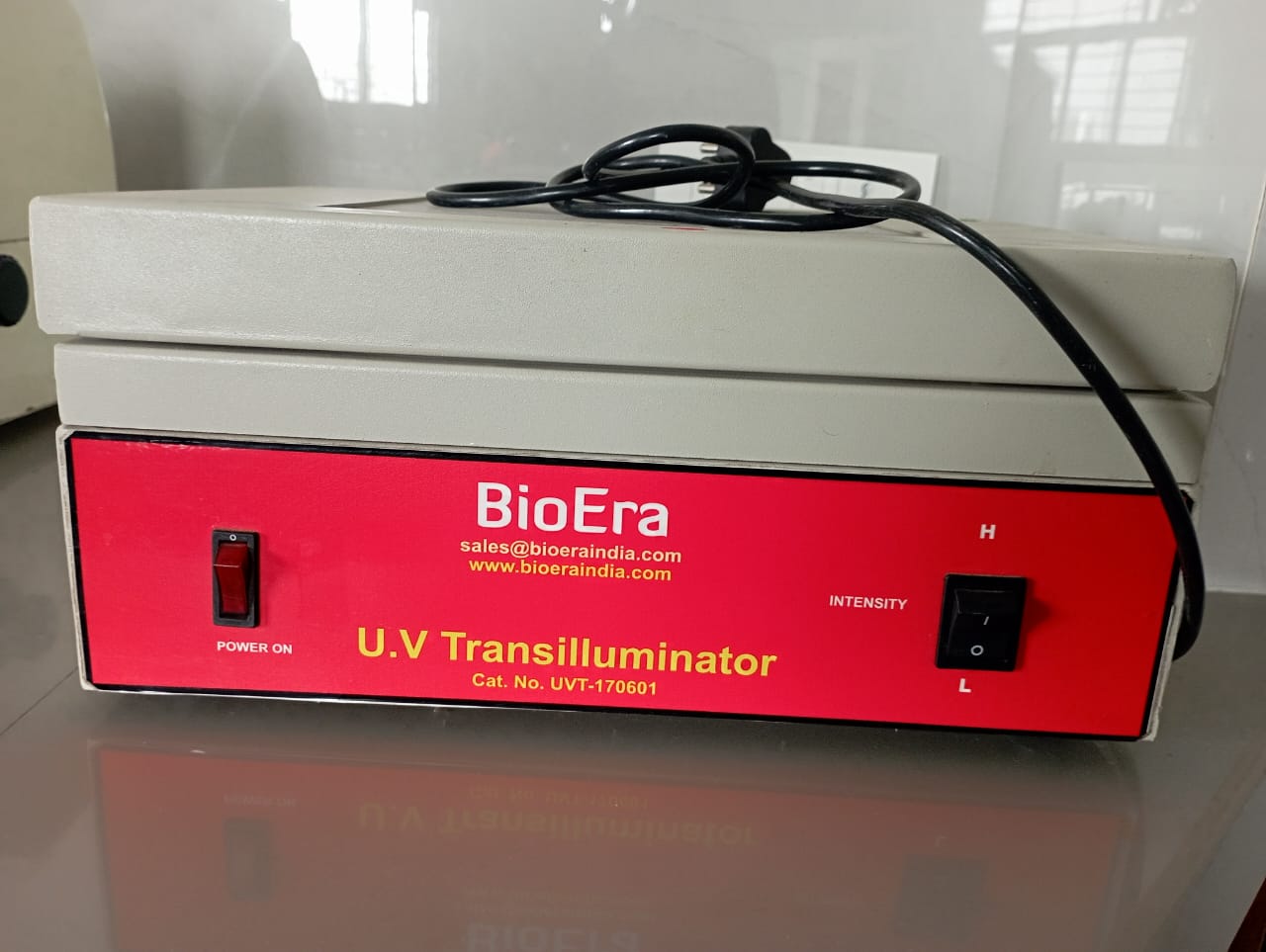 UV Transilluminator